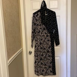 Black floral print dress. Suzanne Betro Size 1X